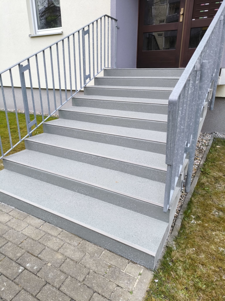 Treppen Eingangsbereich Böhlen