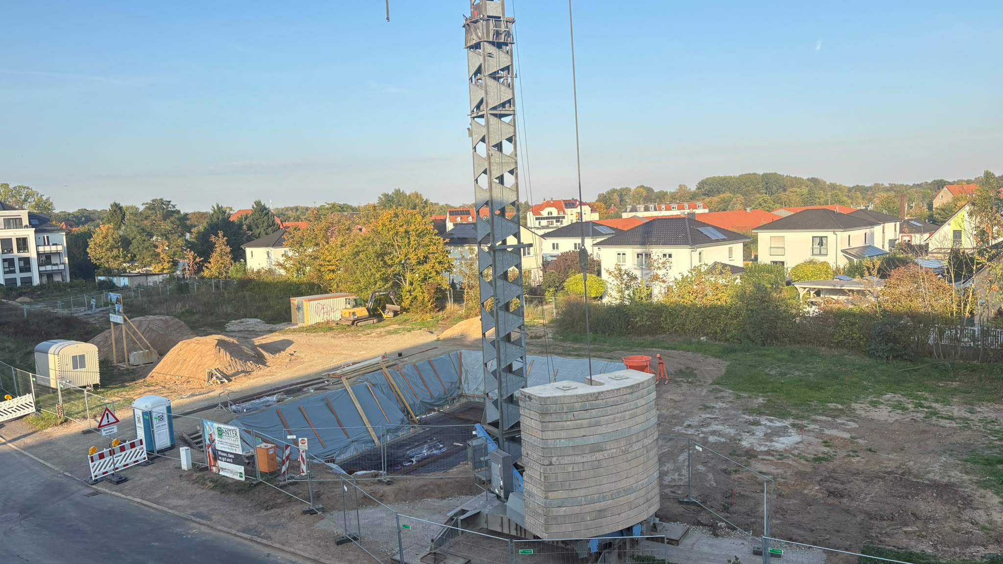 Stahlgeflecht wird eingearbeitet